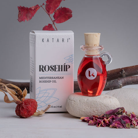 Rosehip Oil | 100% pure, cold-pressed Vit. A & C brightening Oil