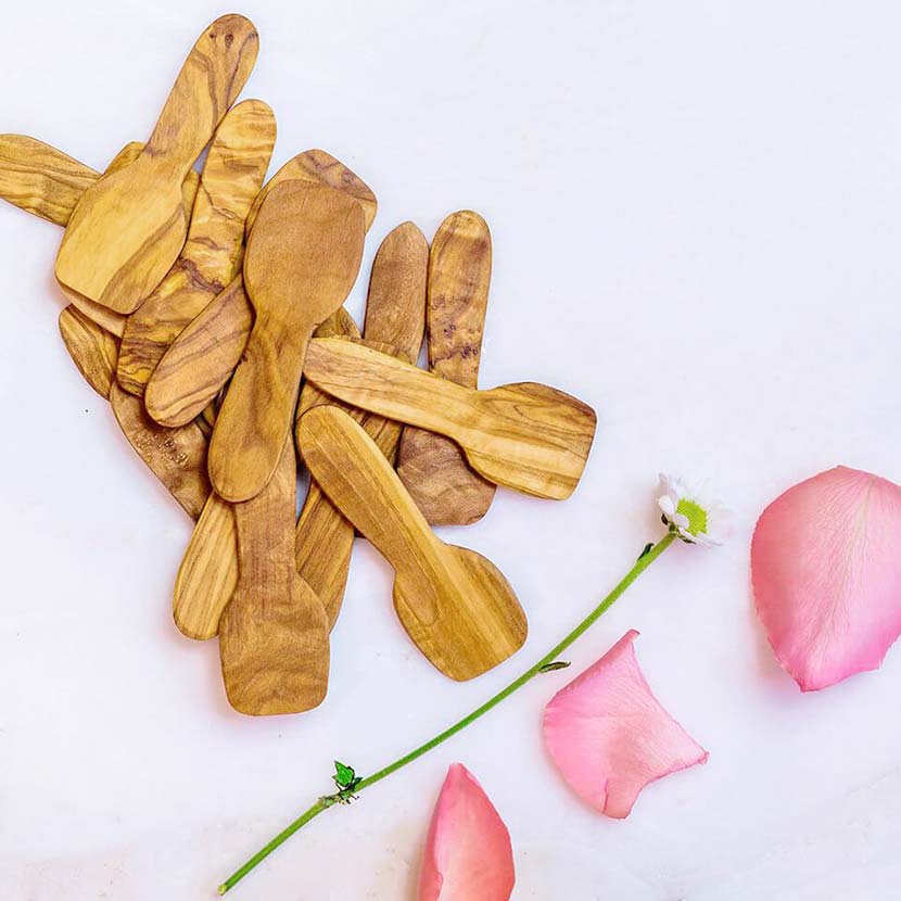 Hand-carved olive wood spatulas (view from above)